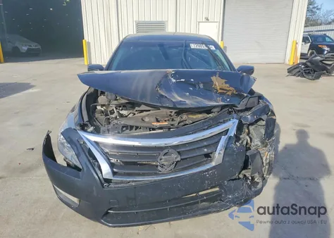 2015 Nissan Altima 2.5 z USA, uszkodzony, nr VIN 1N4AL3AP3FC493002